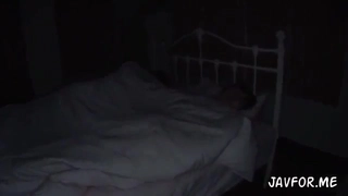 亚洲学生在铁杆视频中被屁股打屁股和操