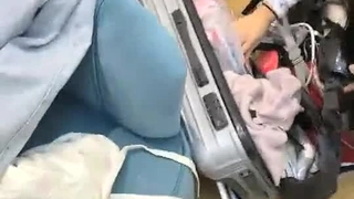 欲求不满的熟女对性贪欲想用2根深深地感到··THREESOME Brianna Love